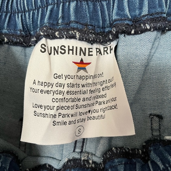 🇨🇦 NWT Sunshine Park jogger jeans size small - Picture 10 of 16